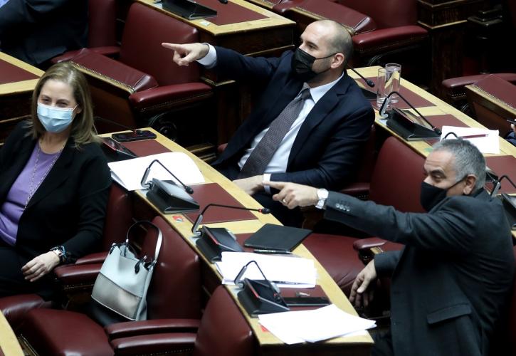 Ο Δημήτρης Τζανακόπουλος του ΣΥΡΙΖΑ στη Βουλή