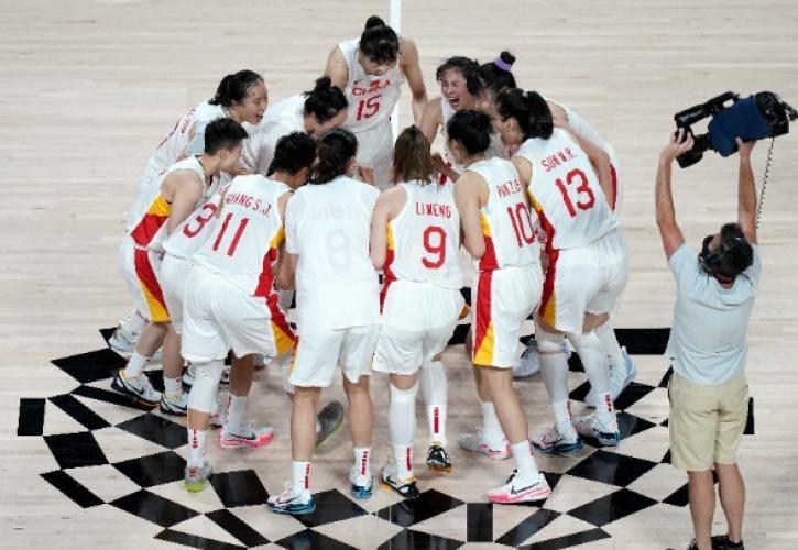 Το «δύο στα δύο» έκανε η Κίνα στο γυνακείο μπάσκετ