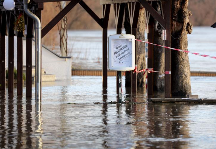 Πλημμύρες στη Δ. Γερμανία: Στους 103 έφτασαν οι νεκροί - 1000 ακόμη αγνοούνται