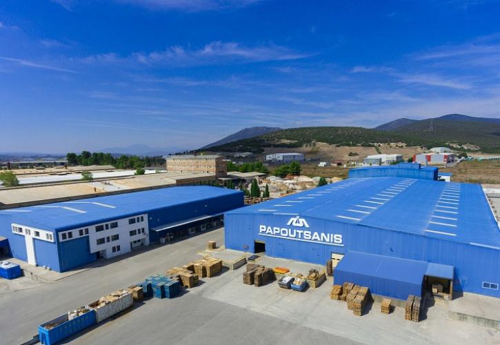 Παπουτσάνης: «Χτίζει» ισχυρό εξαγωγικό προφίλ – Τι κάνει το «καραβάκι» στο ταμπλό