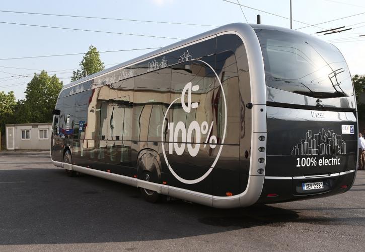 Τα 25 νέα ηλεκτρικά «mini bus» και η αναμονή για τα 770 «πράσινα» λεωφορεία των 384 εκατ. ευρώ