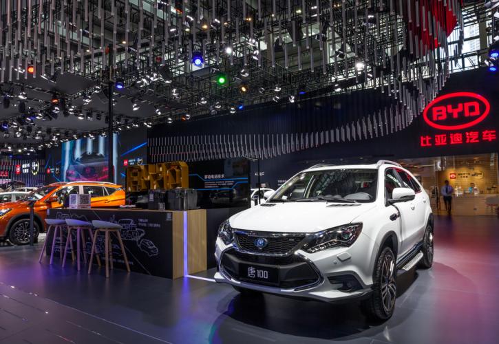 Μειωμένες 13% οι πωλήσεις νέων οχημάτων στην Κίνα στο γ' τρίμηνο