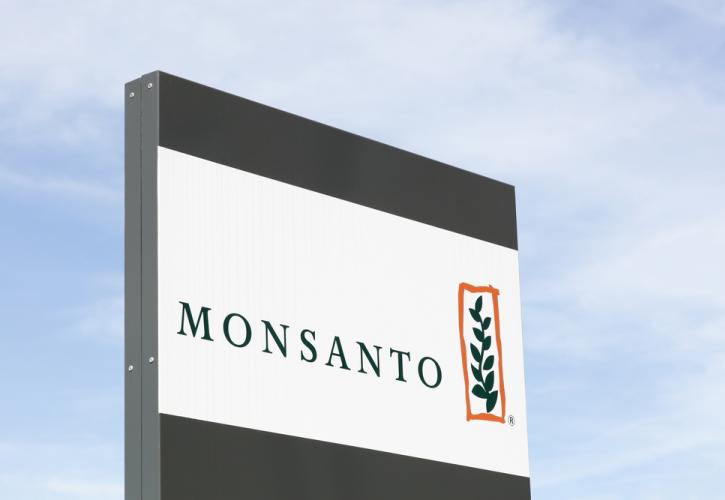 Γαλλία: Πρόστιμο 400.000 ευρώ στη Monsanto για παράνομες πρακτικές lobbying