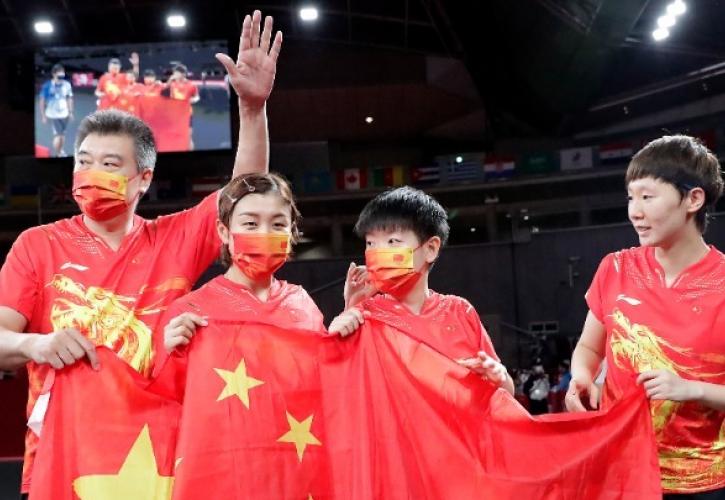 «Χρυσή» η Κίνα στο ομαδικό γυναικών του πινγκ πονγκ