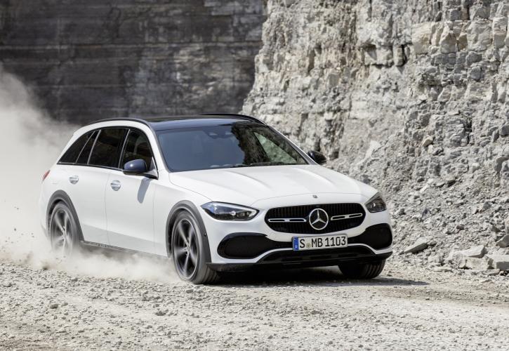 Για πρώτη φορά All-Terrain έκδοση της νέας Mercedes C-Class (pics & vid)