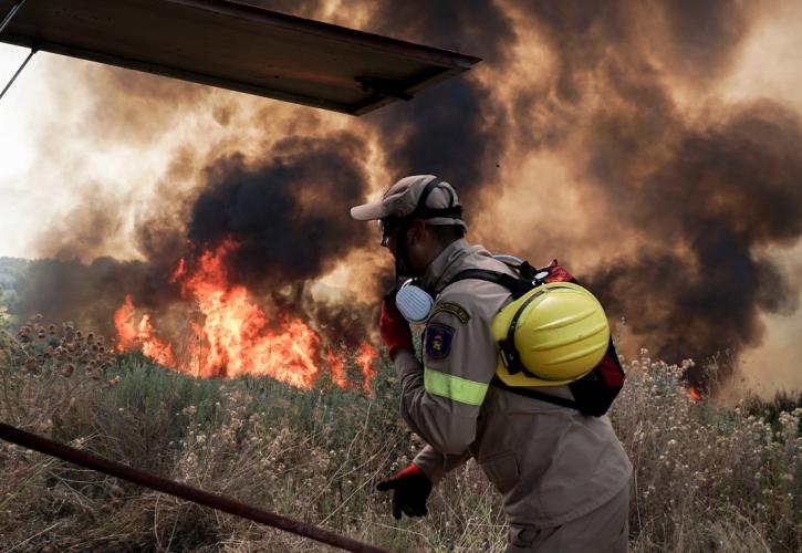 Πυρκαγιές στην Ηλεία: «Πολύ δύσκολη η κατάσταση» στα 2 μεγάλα ενεργά μέτωπα