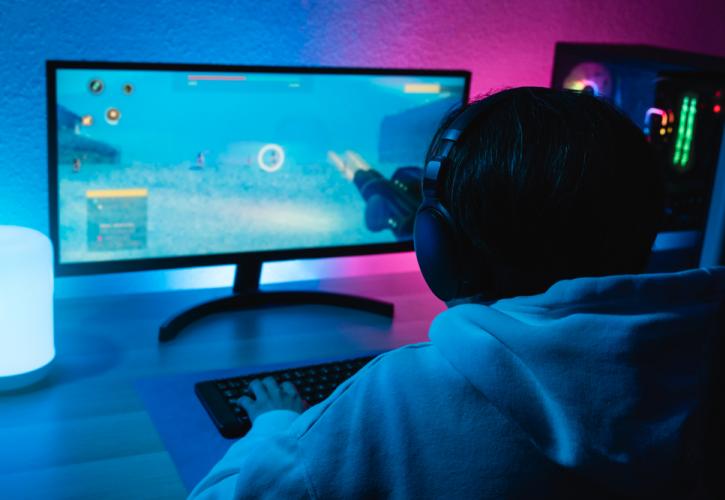 Η Κίνα περιορίζει το online gaming στους ανήλικους, σε 3 ώρες την εβδομάδα