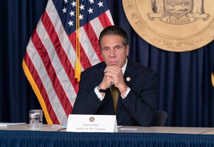 Άντριου Κουόμο: Παραιτήθηκε ο κυβερνήτης της Νέας Υόρκης - Αποχωρεί σε δύο εβδομάδες