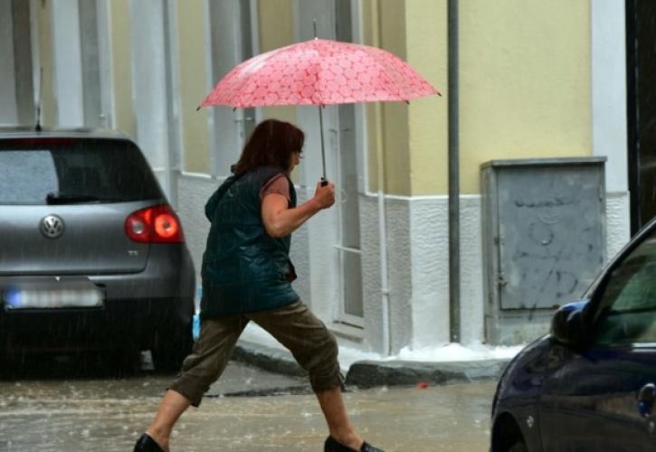 Καιρός: Νεφώσεις με βροχές και καταιγίδες σε αρκετές περιοχές