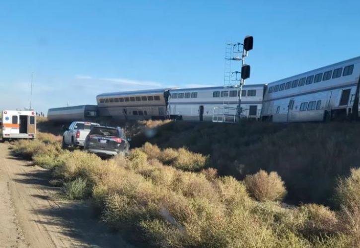 ΗΠΑ: Τουλάχιστον 3 νεκροί στον εκτροχιασμό επιβατικού συρμού στη Μοντάνα