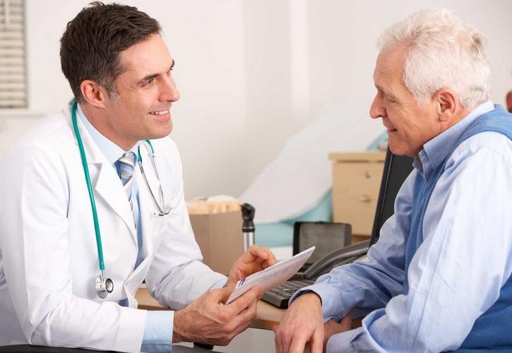 Προσωπικός γιατρός: Εγγεγραμμένοι το 65% των πολιτών άνω των 65 ετών – Τι γίνεται με τις άλλες ηλικιακές ομάδες