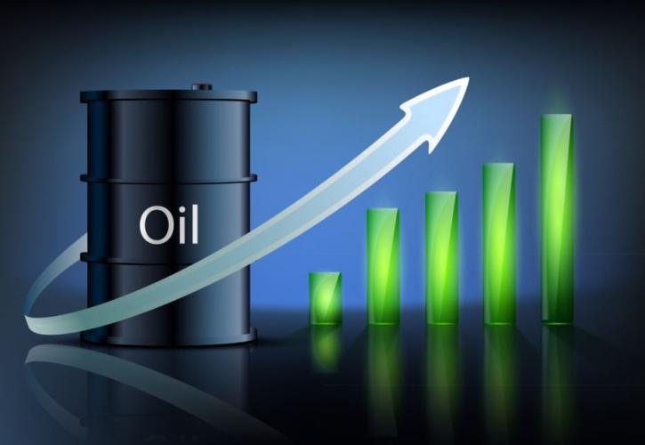 ΗΠΑ: Απρόσμενη πτώση στα αποθεματικά πετρελαίου - Ρεκόρ στις εξαγωγές, «τσιμπάει» η τιμή του αμερικανικού αργού
