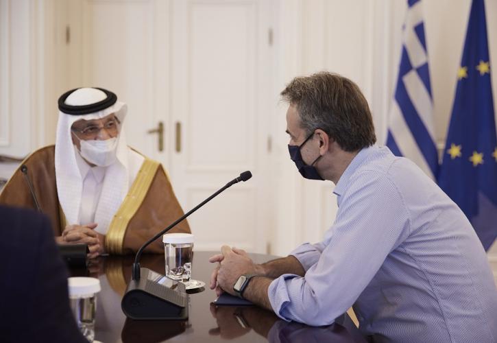 Διμερείς σχέσεις και εμπόριο στη συνάντηση Μητσοτάκη - υπ. Επενδύσεων της Σαουδικής Αραβίας