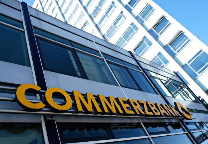 Πάνω από τις προβλέψεις τα κέρδη της Commerzbank - Συνεχίζεται η μείωση εξόδων στη Γερμανία