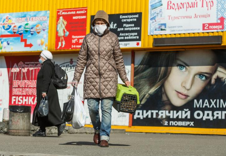 Ρωσία: Η χώρα συνεχίζει να καταγράφει ρεκόρ νέων κρουσμάτων κορονοϊού