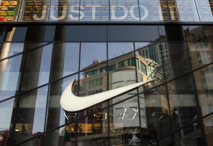 Nike: Κάτω από τις εκτιμήσεις τα κέρδη για το δ' τρίμηνο χρήσης