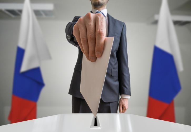 Ρωσία - Εκλογές: Ξεκίνησε με πτώση για το κυβερνών κόμμα η καταμέτρηση των ψήφων