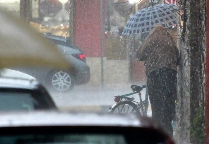 Βροχές και καταιγίδες αύριο στην Αττική και σε μεγάλο μέρος της χώρας