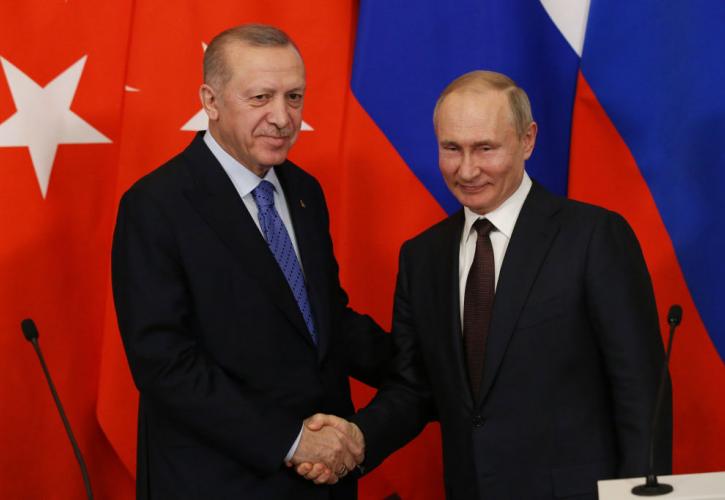 Bloomberg: Αίτημα Ερντογάν στον Πούτιν για έκπτωση 25% στο ρωσικό φυσικό αέριο
