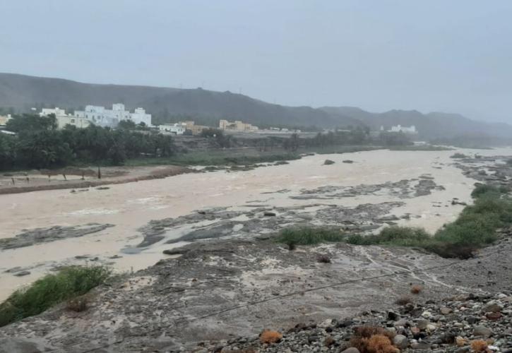 Ομάν: Πλησιάζει ο κυκλώνας Σαχίν- Τουλάχιστον τρεις νεκροί