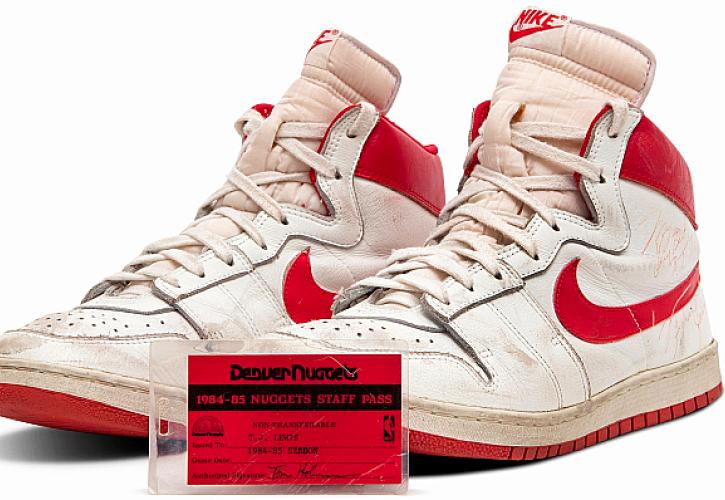 Τα Nike Air Ships του Τζόρνταν είναι τα πιο ακριβά αθλητικά που δημοπρατήθηκαν ποτέ