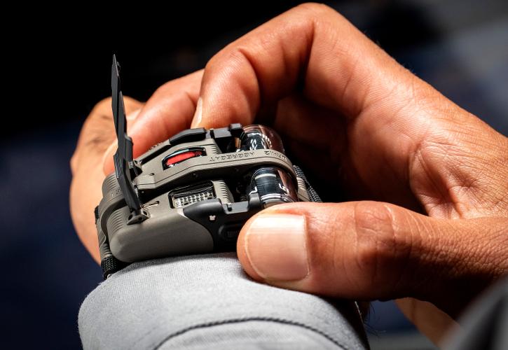 Urwerk UR-112 Aggregat: Ένα εξωγήινο ρολόι από το μέλλον για να μετράτε το παρόν