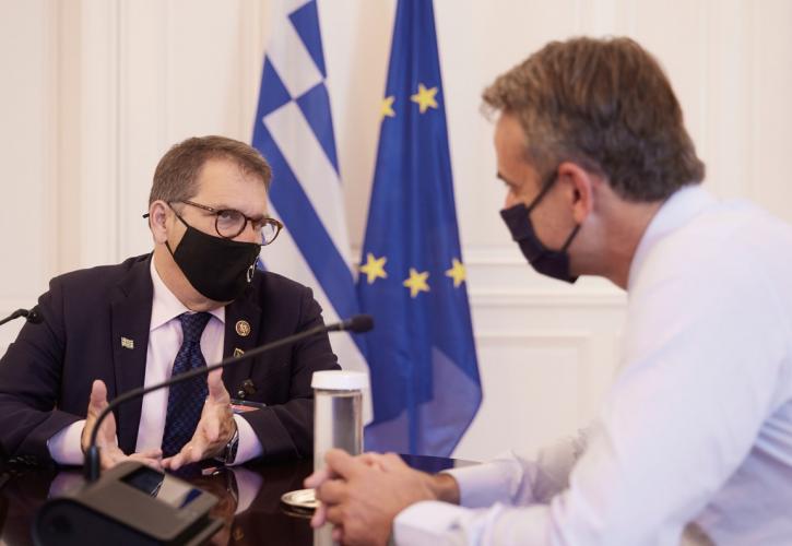 Μητσοτάκης - Bilirakis: Συζήτηση για την πορεία σημαντικών νομοσχεδίων άμεσου ελληνικού ενδιαφέροντος