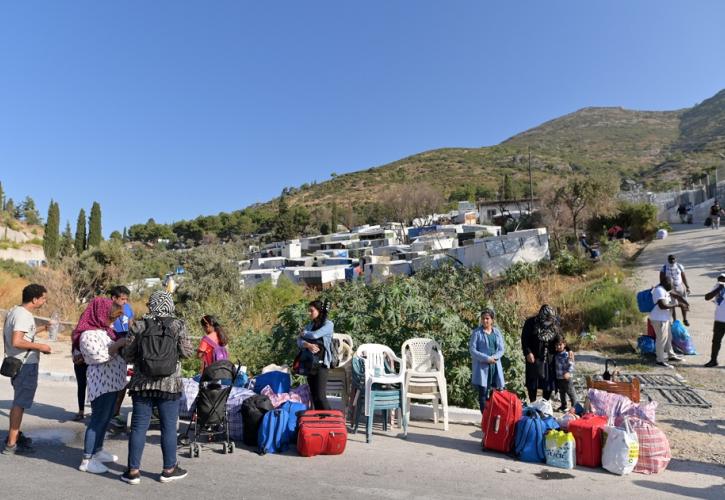 Σε προ πανδημίας επίπεδα οι αφίξεις μεταναστών στην ΕΕ το 2021