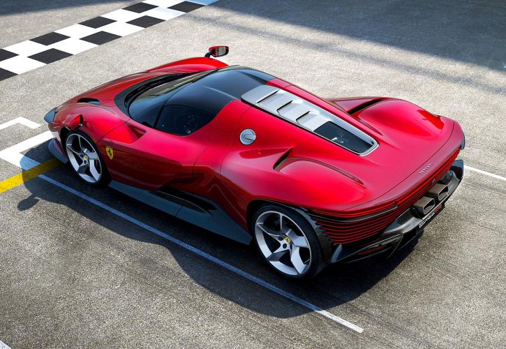 Η Ferrari Daytona SP3 Icona είναι ένα κτήνος με αγωνιστικό DNA