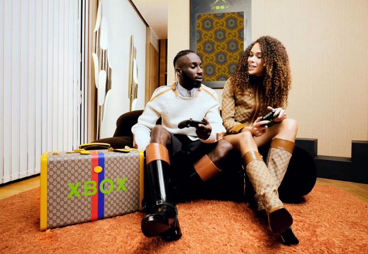 Xbox και Gucci συνυπογράφουν 100 συλλεκτικές κονσόλες των 10.000 δολαρίων