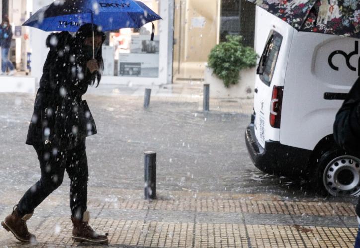 Meteo: Έρχονται δύο νέα κύματα κακοκαιρίας τα επόμενα 24ωρα