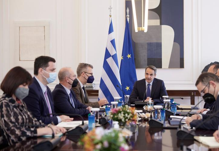 Μητσοτάκης: Υποχρεωτικός ο εμβολιασμός για τους άνω των 60 - Μηνιαίο πρόστιμο 100 ευρώ σε όσους δεν συμμορφωθούν