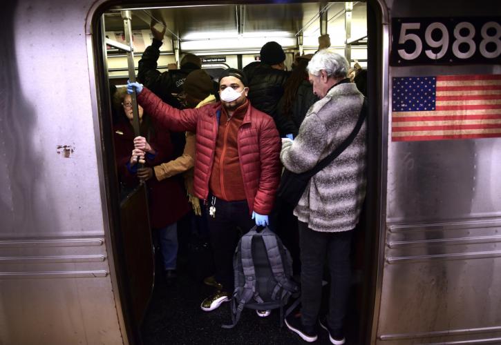 ΗΠΑ: Ένας νεκρός, 5 τραυματίες από σφαίρες στο μετρό της Νέας Υόρκης
