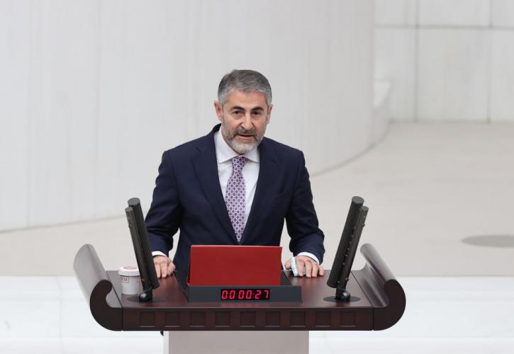 Ο Τούρκος ΥΠΟΙΚ παραδέχεται ότι το ράλι της λίρας «θέρισε» τους μικροεπενδυτές