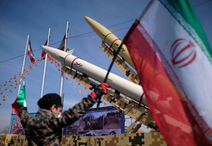 Ιράν: Εκτόξευση βαλλιστικών πυραύλων στο πλαίσιο στρατιωτικών γυμνασίων	