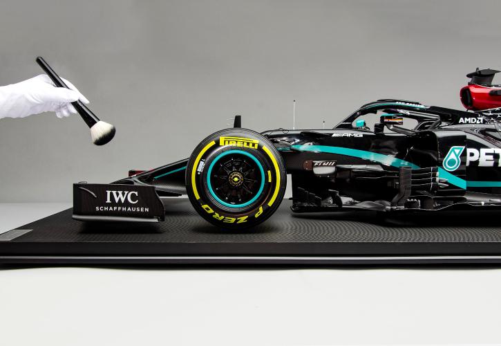 Η μικρογραφία της Mercedes του Lewis Hamilton στην F1 κοστίζει όσο ένα αυτοκίνητο