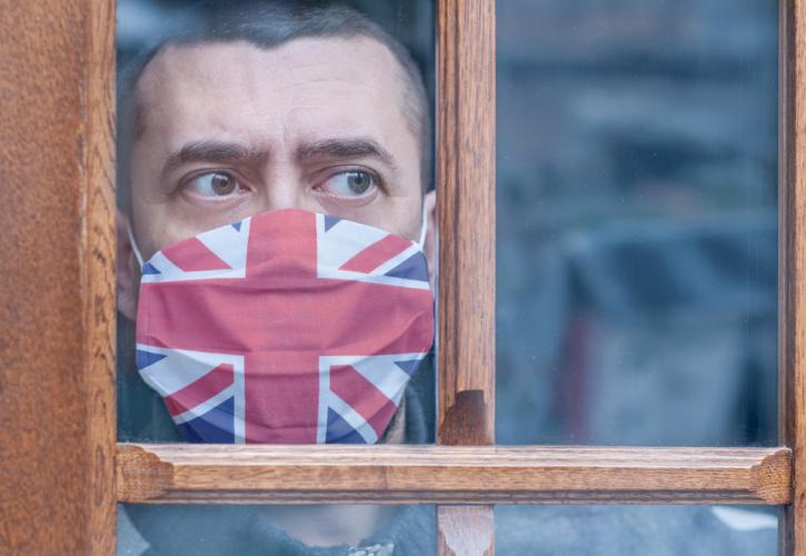 Βρετανία: Το 10% των κρουσμάτων από τις αρχές του έτους φέρεται να είναι επαναλοιμώξεις