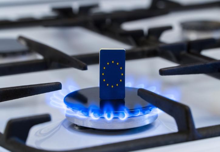 Αέριο: Προτάσεις της Κομισιόν για κοινά στρατηγικά αποθέματα και απανθρακοποίηση
