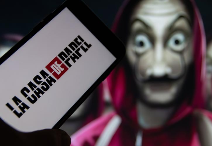 La Casa de Papel: Το «μάθημα» του Γιώργου Παπανδρέου στον Καθηγητή