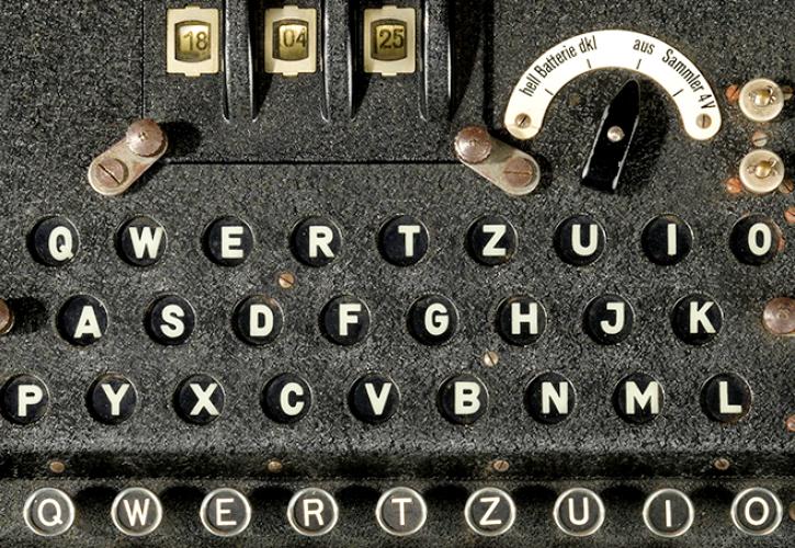 Μια μηχανή Enigma και μια σπάνια αριθμομηχανή του Πασκάλ θα δημοπρατηθούν τον Νοέμβριο στο Παρίσι