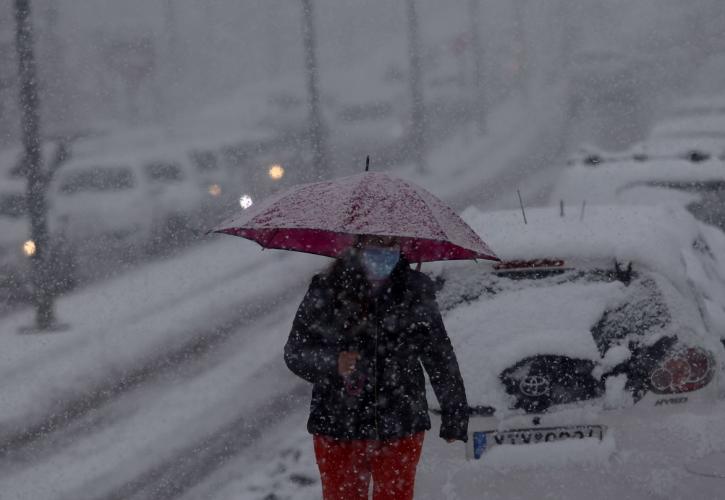 Έκτακτο δελτίο επιδείνωσης καιρού, με ένταση των χιονοπτώσεων