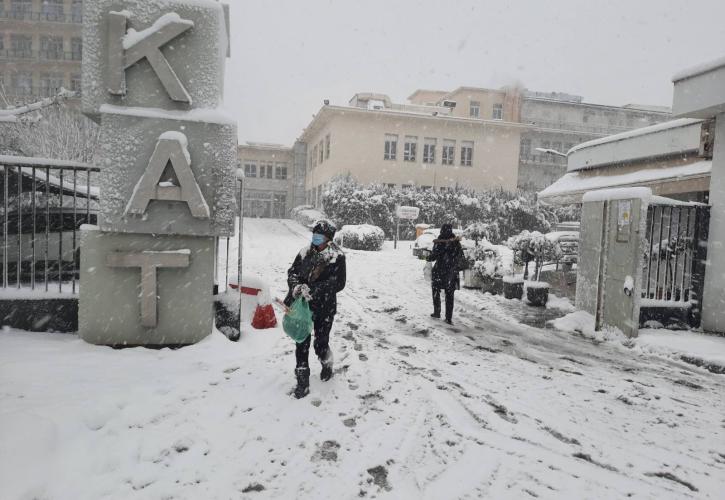 Κακοκαιρία «Ελπίς»: Με τη συνδρομή Πυροσβεστικής και Πολιτικής Προστασίας θα λειτουργήσει σήμερα το ΕΣΥ