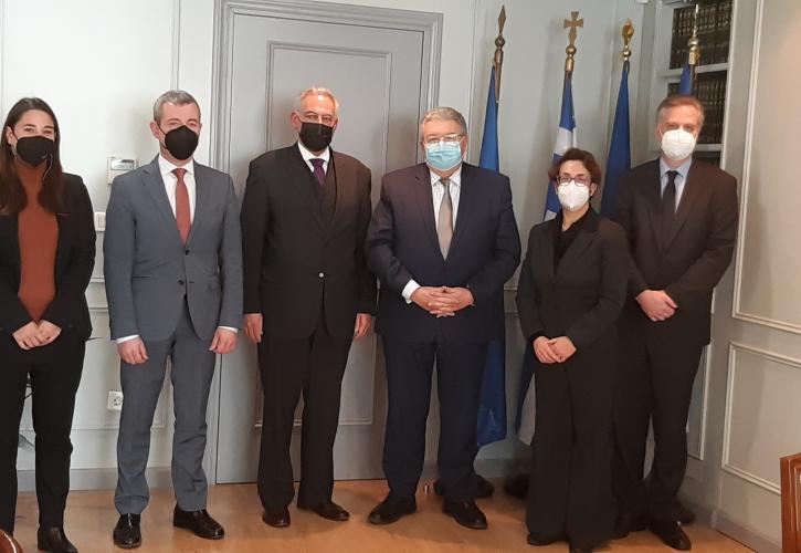 Συνεργασία Γ.Γ. Απόδ. Ελληνισμού & Δημ. Διπλωματίας με το International MBA του Οικ. Παν/μίου Αθηνών