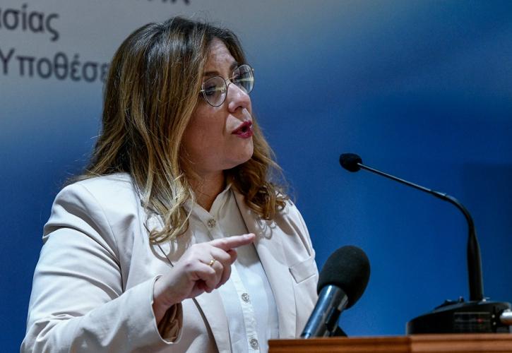 Συρεγγέλα: Γίνονται προσπάθειες και με το καλάθι του νοικοκυριού και με τη μόνιμη μείωση τιμής