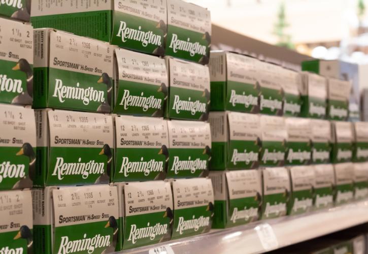 ΗΠΑ: Η οπλοβιομηχανία Remington κατέληξε σε συμφωνία με τις οικογένειες των θυμάτων του μακελειού στο Sandy Hook