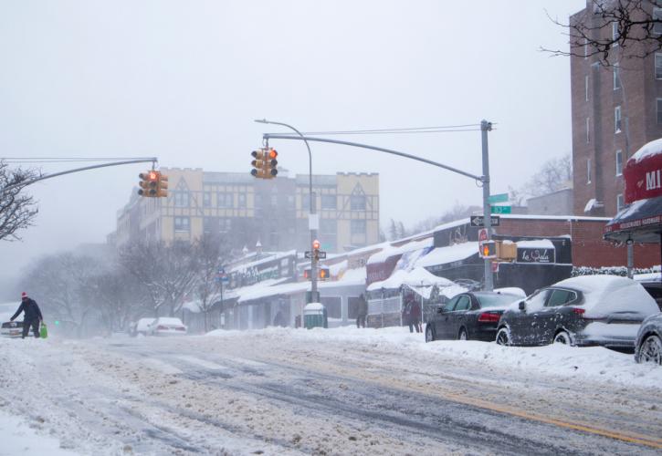 ΗΠΑ: Εκατοντάδες χιλιάδες νοικοκυριά και επιχειρήσεις στο σκοτάδι εξαιτίας μιας χειμερινής καταιγίδας