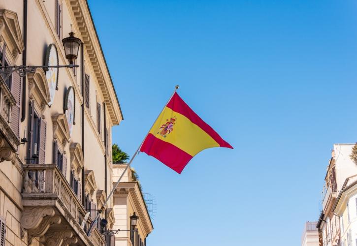 Ισπανία: Σε ισχύ ο νόμος που προβλέπει χορήγηση αδείας σε εργαζόμενες με δυσμηνόρροια