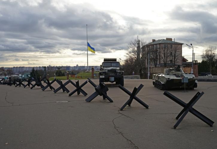 Ουκρανία: Σε εξέλιξη απομάκρυνση αμάχων από δέκα «ανθρωπιστικούς διαδρόμους»