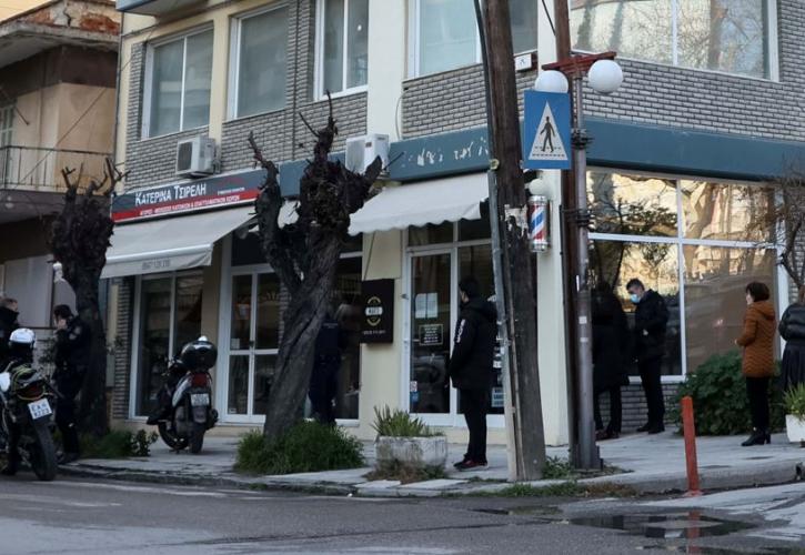 Νέο επεισόδιο οπαδικής βίας στη Θεσσαλονίκη - Τον χτυπούσαν με πτυσσόμενο γκλοπ