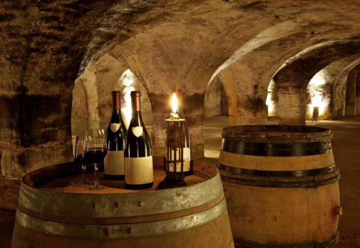 Γαλλικό κρασί: Στο Μπορντό ξεριζώνουν τα αμπέλια - Κρίση και παρακμή στη φημισμένη οινοποιία